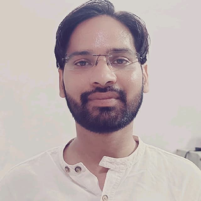 Нaѕnain Ahmad