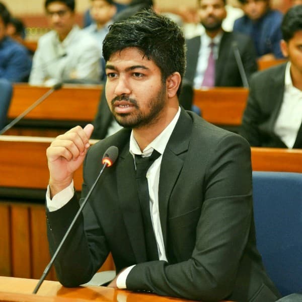 Abhishek pandir