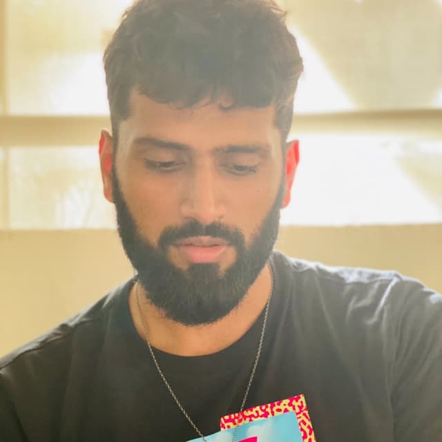 Adi Vijai 🦊