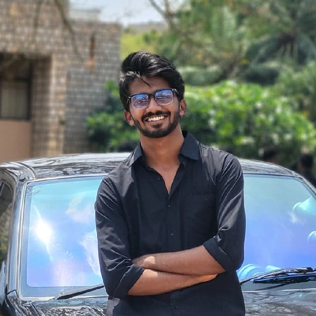 Akhilesh Nelavigi