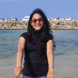 Akriti tiwari