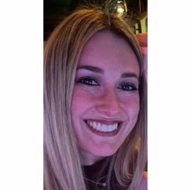 Alexandra Johnson (Raccioppi)