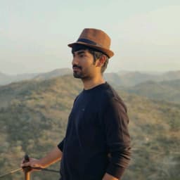 Amir Khan