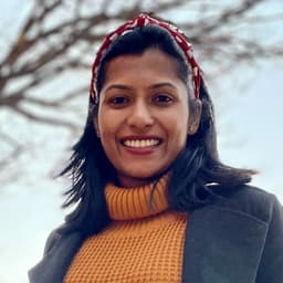 Sqn Ldr Ananya Balasubramanya (R)