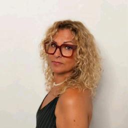 Andrea  Dias