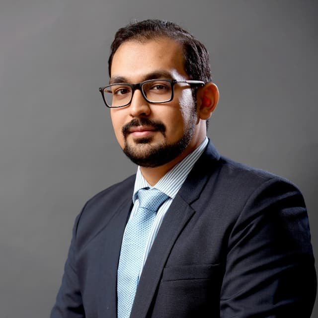 Aniket Nikumb