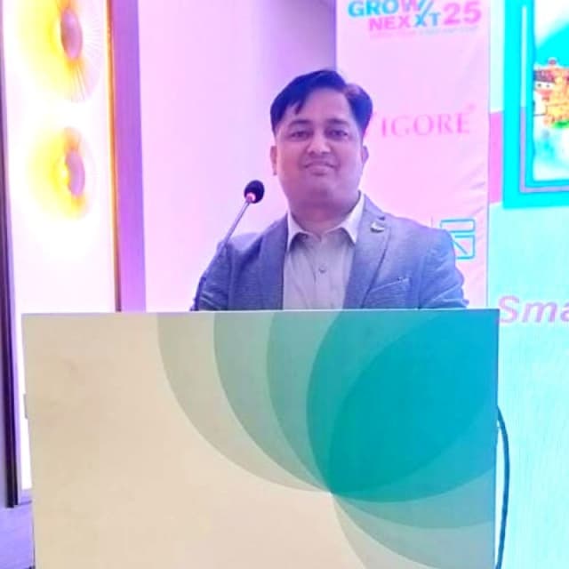 Ankur G Saxena