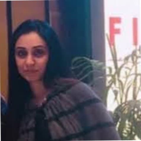 Atika  Chopra