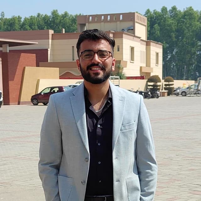 Ayush Dalia