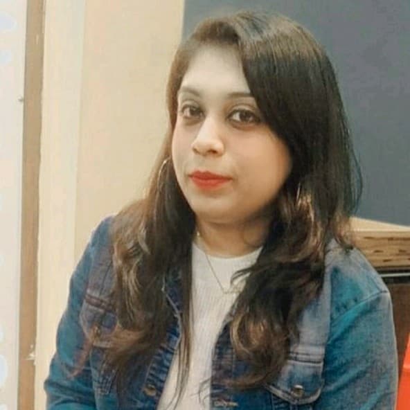 Ayushi K.