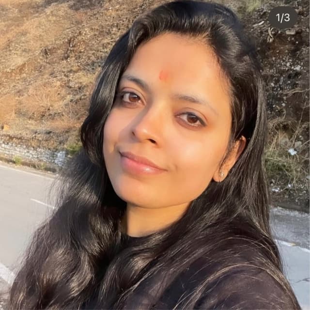 Ayushi S.