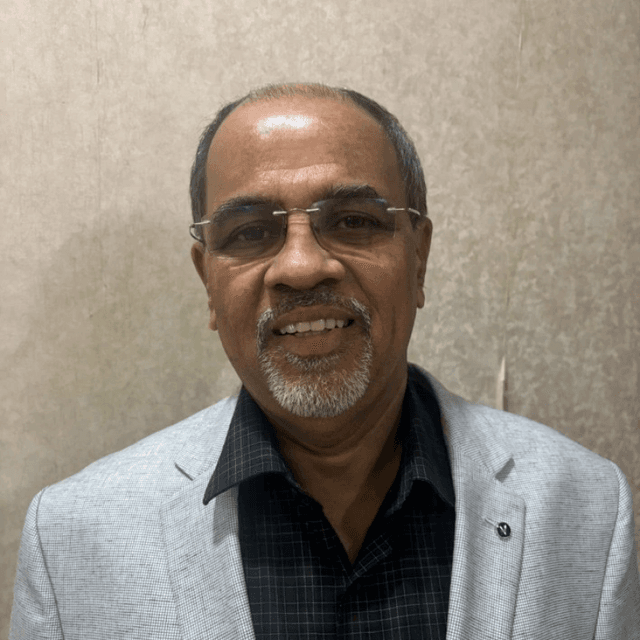 Shreedhar Bhat.   FRCIS, FICCP, FIIV