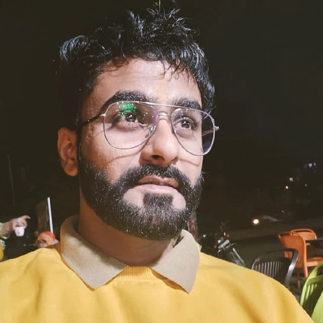 BhuvNesh TiwaRi