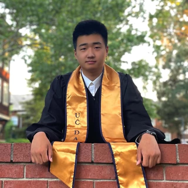 Bingwei Wang