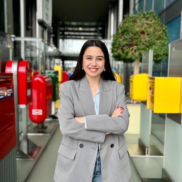 Ceren Özbek
