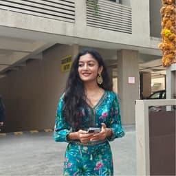 Charmi Maheshwari 
