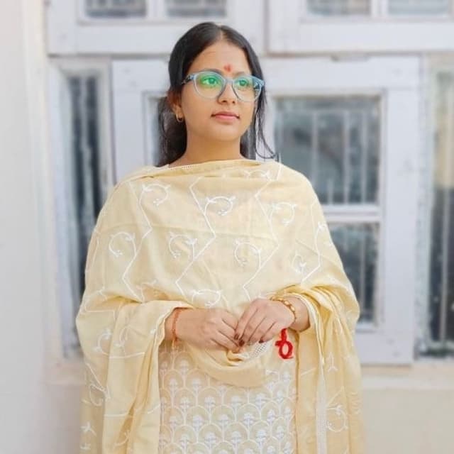 CHARU SAXENA