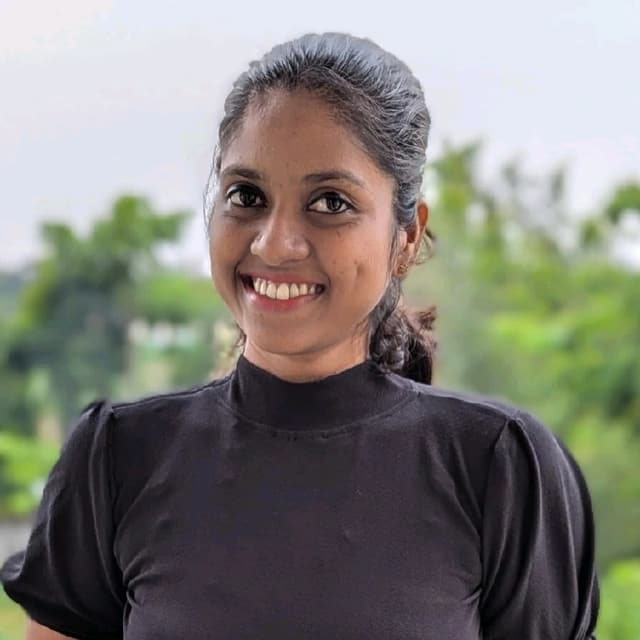 Chevvanthi E