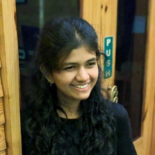 Dhanujha R