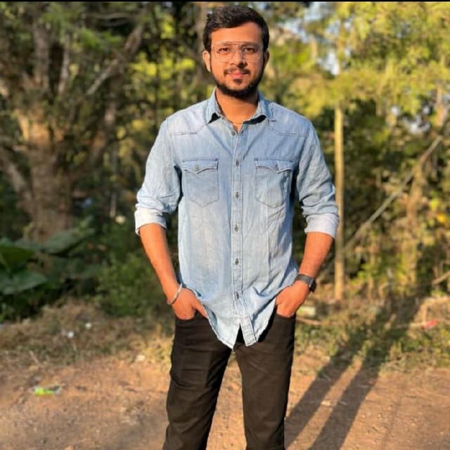 Dinesh A