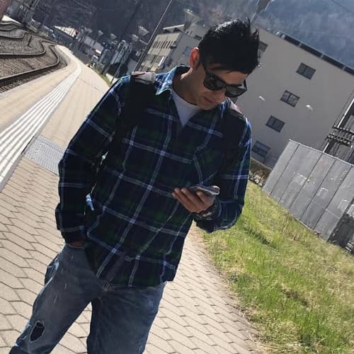 Divesh Gandhi