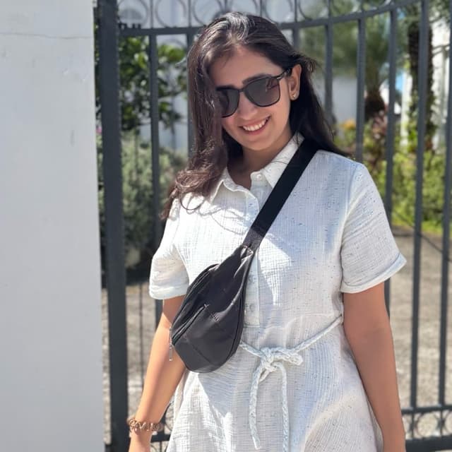 Divya Pandey
