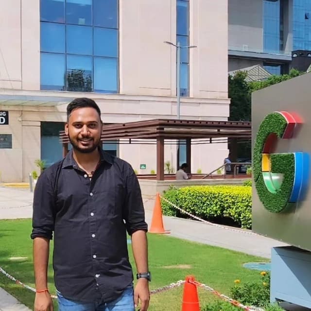 Akshay Kumar - 𝙈𝙖𝙧𝙠𝙚𝙩𝙚𝙧