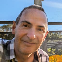 Dominic Mallinson