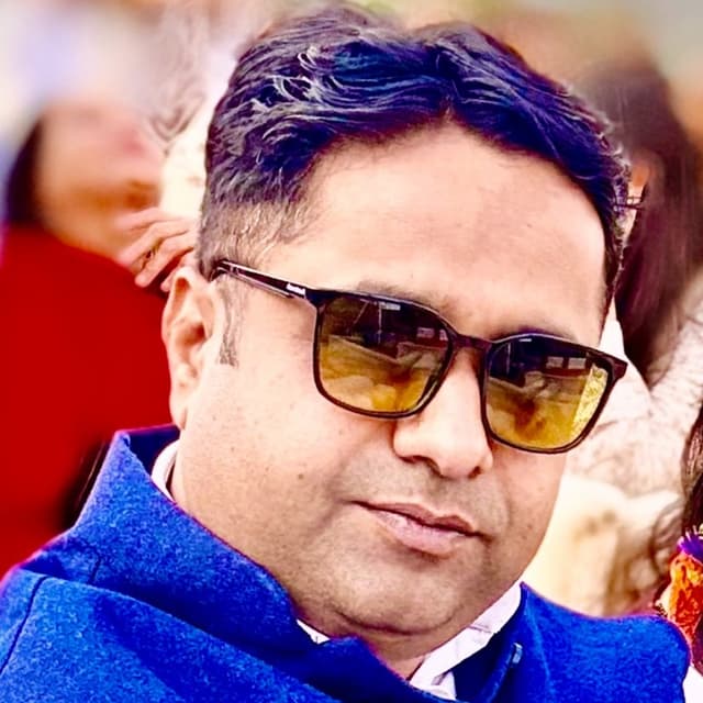 Dr Lalit Sharma