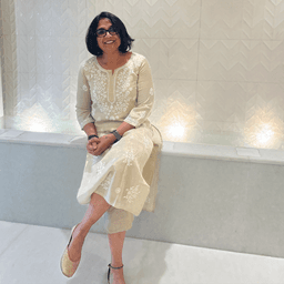  Dr. Priya Nambiar