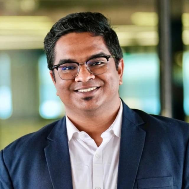 Dr. Suman De