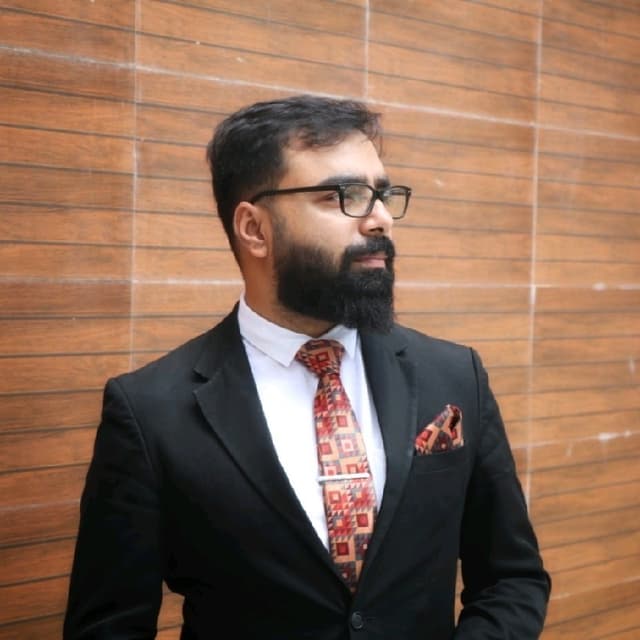 Dr. Zeeshan Ali