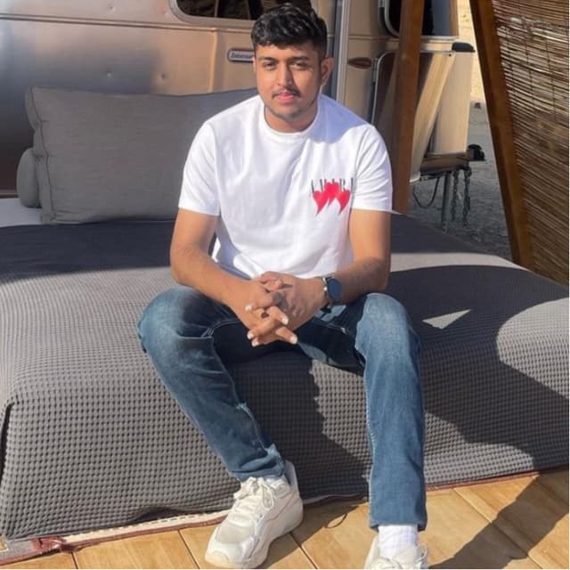 Eshvas  Jain