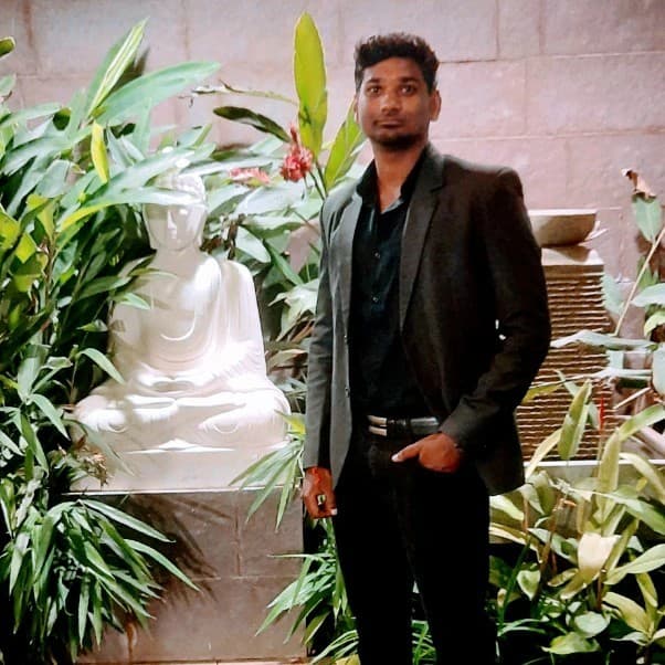 Eshwar E