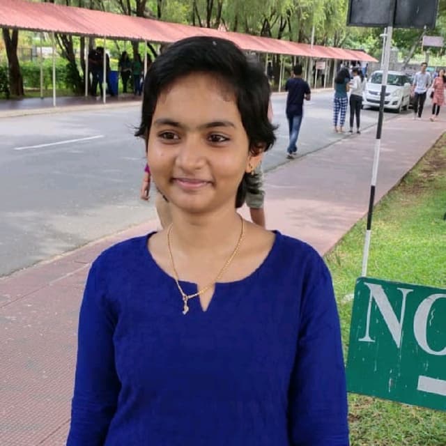Eswari S. 