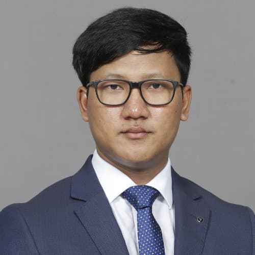 Gilbert Khakhlari