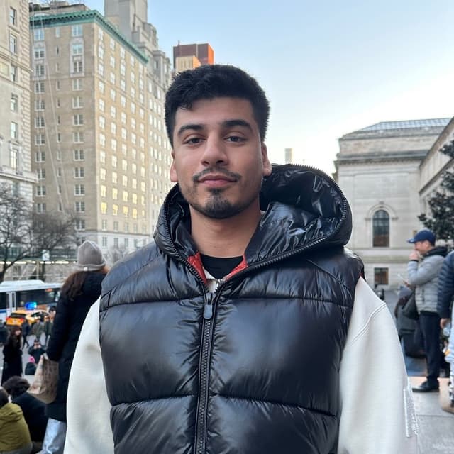 Hamza Khan