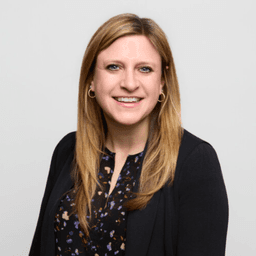 Hilary Gwisdala, APR