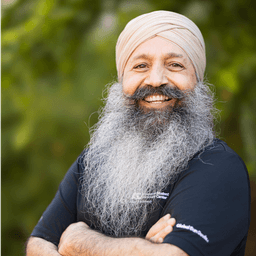 Moninder 'Holly' Singh