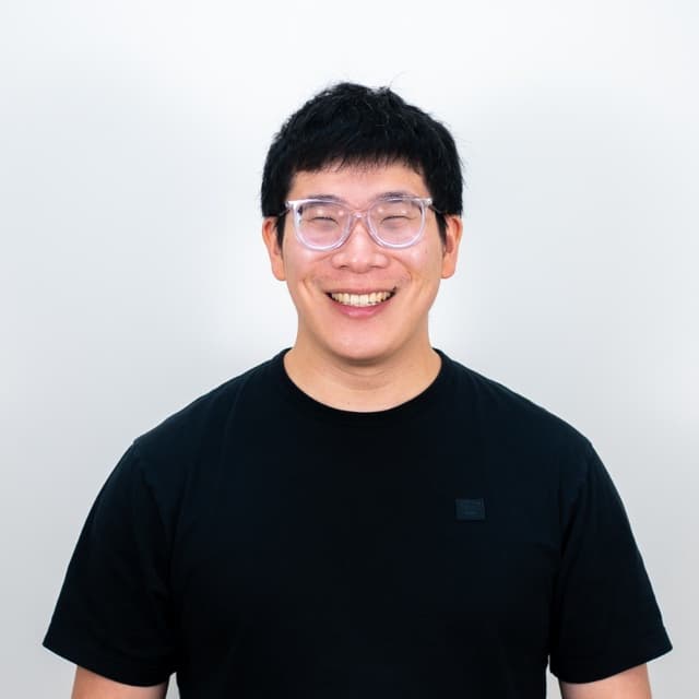 Wei-Wei W.