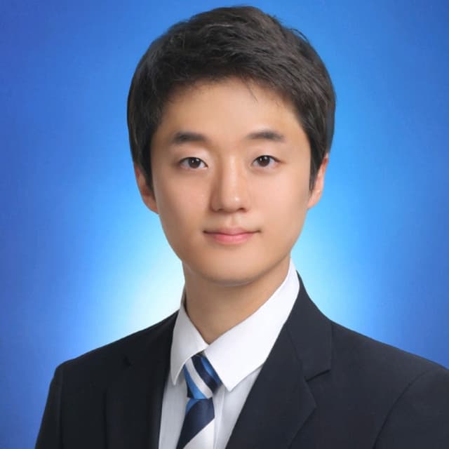 Hyunwoo Lee, FRM