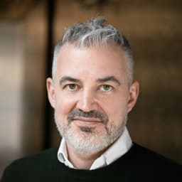 Oliver Reichenstein