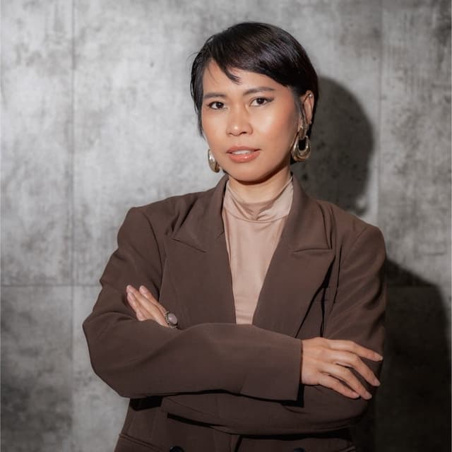 Irene Balan, IE