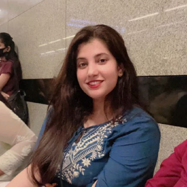 Irna Khan