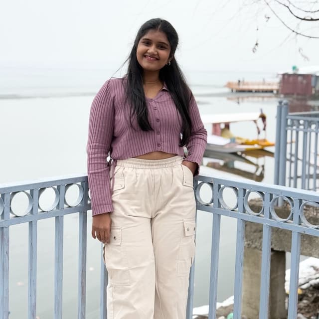 ISHWARYA K