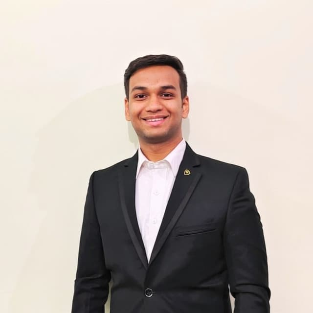 Shreshth Bhatt