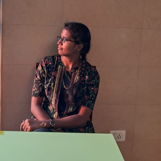 JANANI S