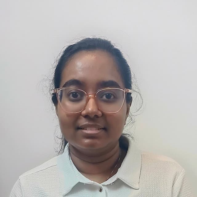 Janani S R