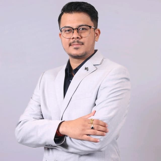 Jeet Bhatt ,PMP®,LSSGB