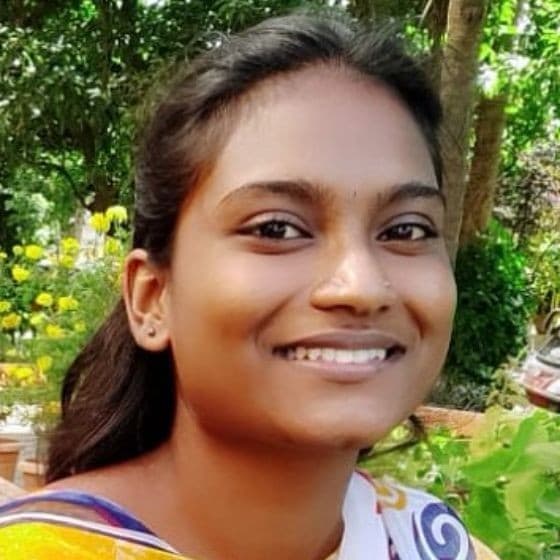 Kavya Shree R